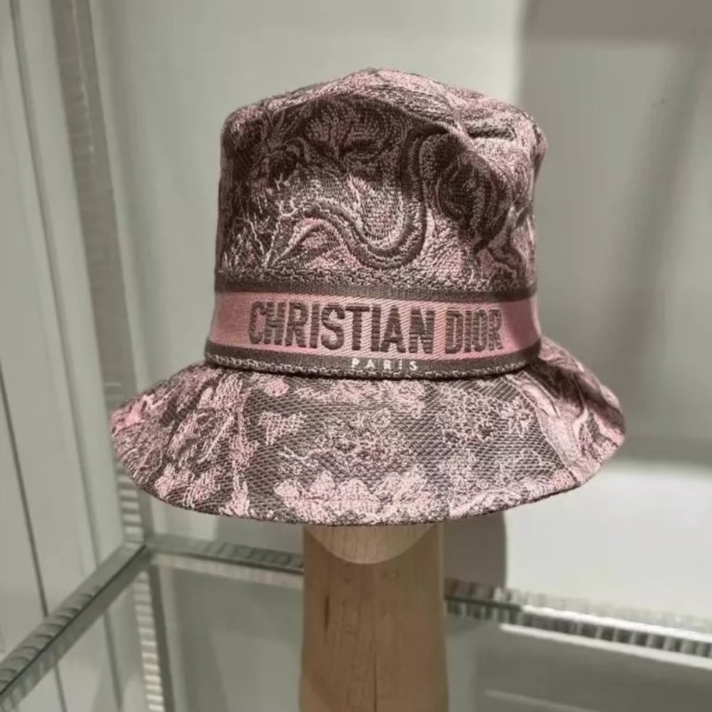 dior bucket hat - Picture 4 of 4